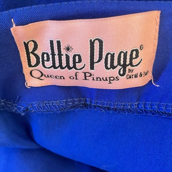 Bettie Page Queen of Pinups blue high waisted shorts size XL - Picture 3 of 4